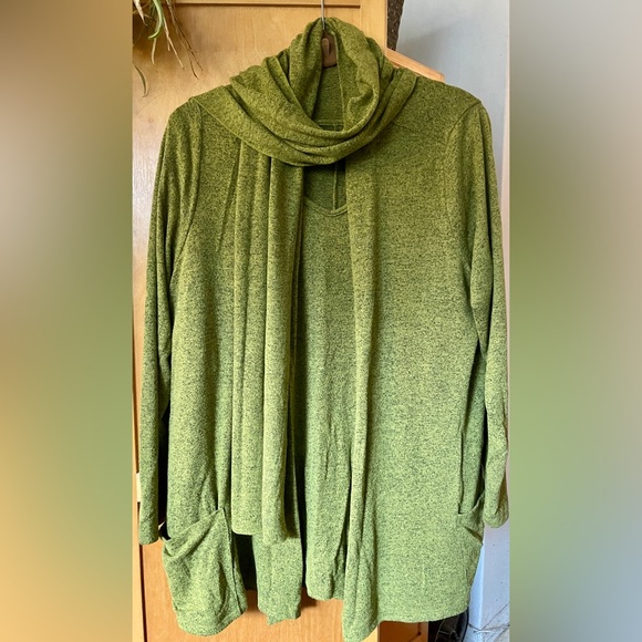 Kim & Co Sweater Set - Picture 1 of 6